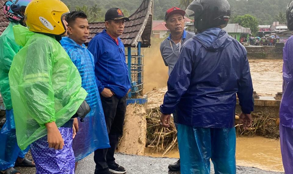 Pemulihan Pascabanjir Padang, Peran Legislatif Hadir Langsung di Tengah Warga