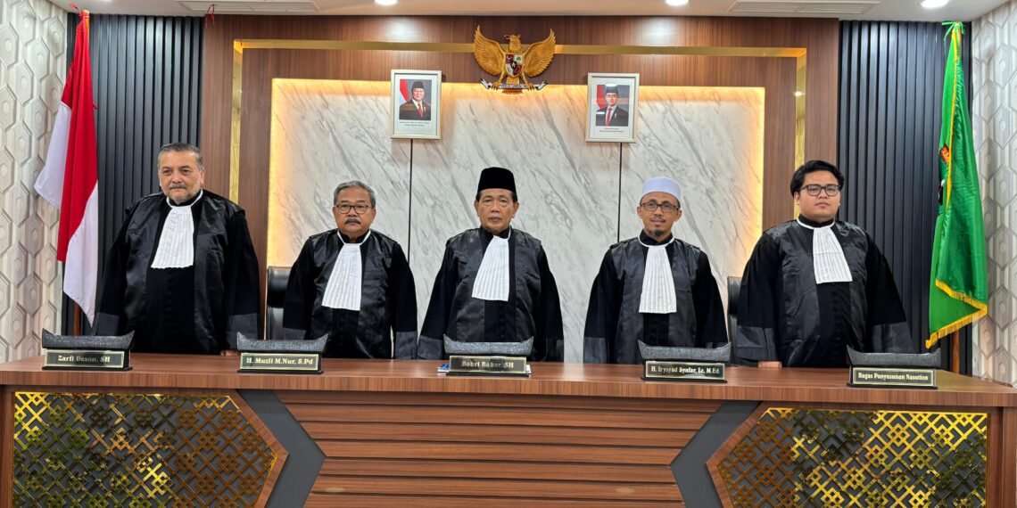 BK DPRD Sumbar Simulasikan Persidangan Penegakan Kode Etik Dewan