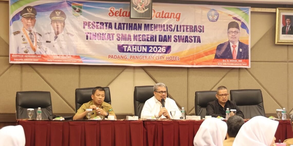 Muhidi Ajak Siswa Hormati Guru dan Perkuat Literasi